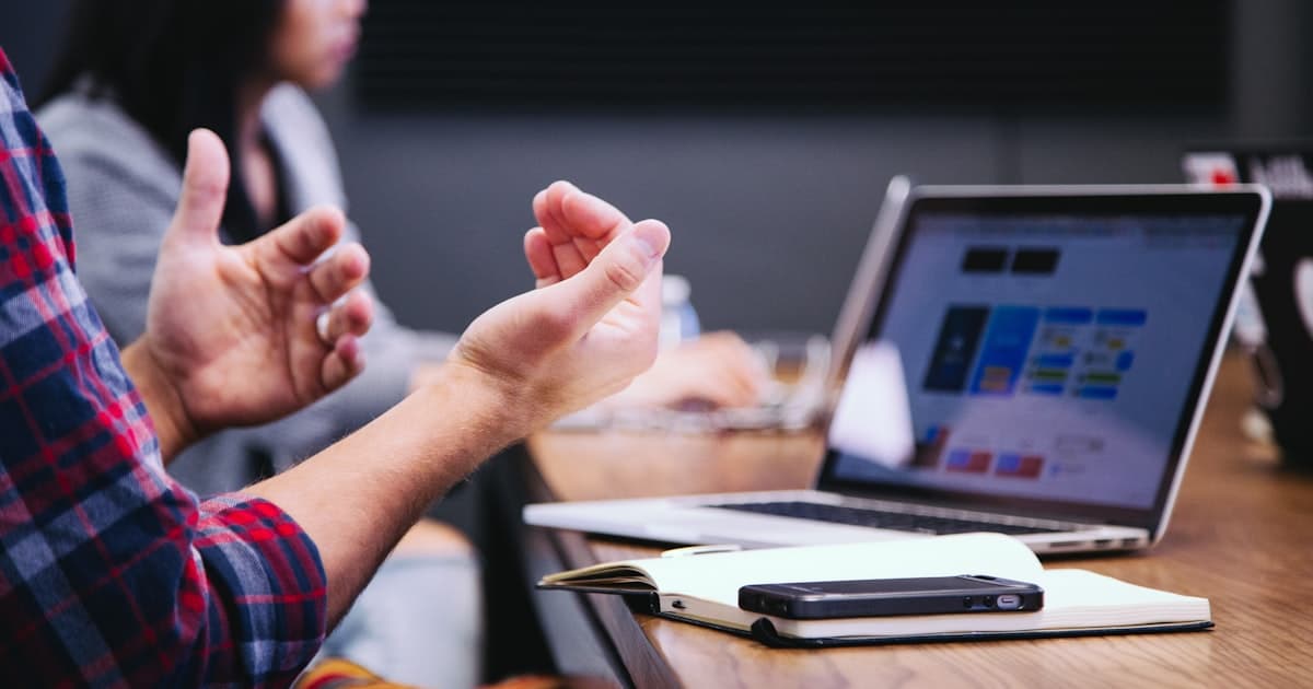 Cómo Migrar de un Sistema Manual a un Software de Contabilidad: 7 Pasos sin Dolor